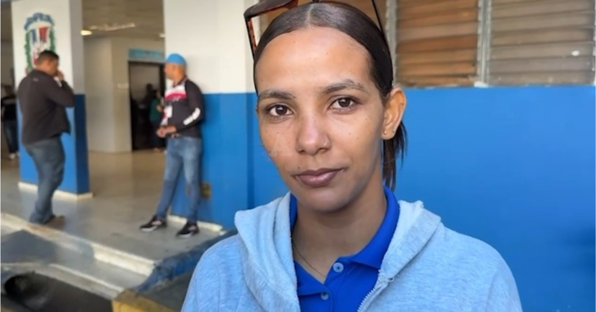 Empleada denuncia intimidacion con objeto en Plaza Rosa