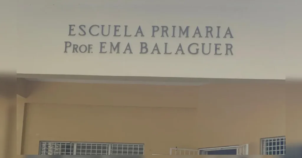 Estudiante afectada tras incidente frente a escuela en Santiago